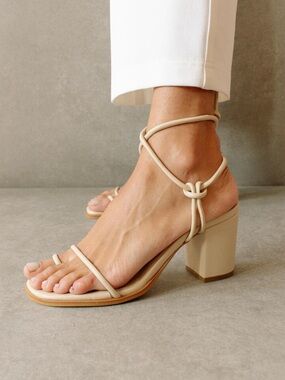 Alohas Grace Strappy Lace Up Heeled Sandal Corn Ivory Size 37 / US 6.5